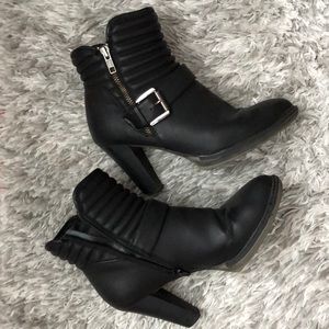 Ankle boots